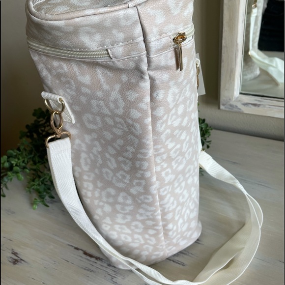 New stylish Insulated wine cooler - Picture 2 of 6